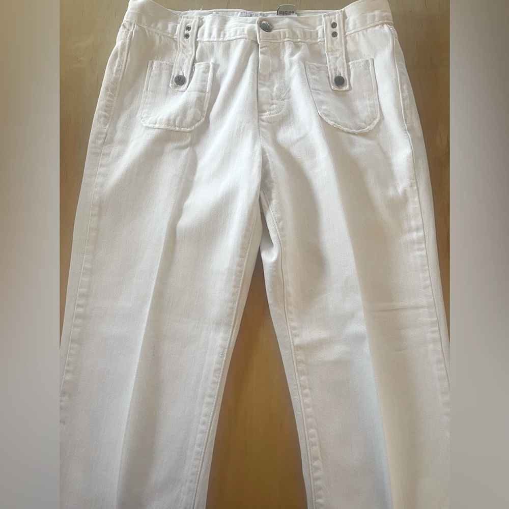 Calvin Klein white Jeans, size 8, inseam is 30”